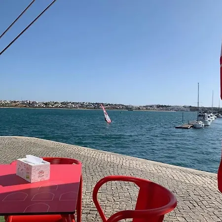 Centre Historique, Confort, Vue Riviere Et Ribeirinha Апартаменты *